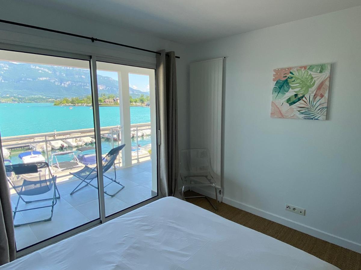 Echappee Belle Au Bord Du Lac เลอบูร์เฌ-ดู-ลัค ภายนอก รูปภาพ