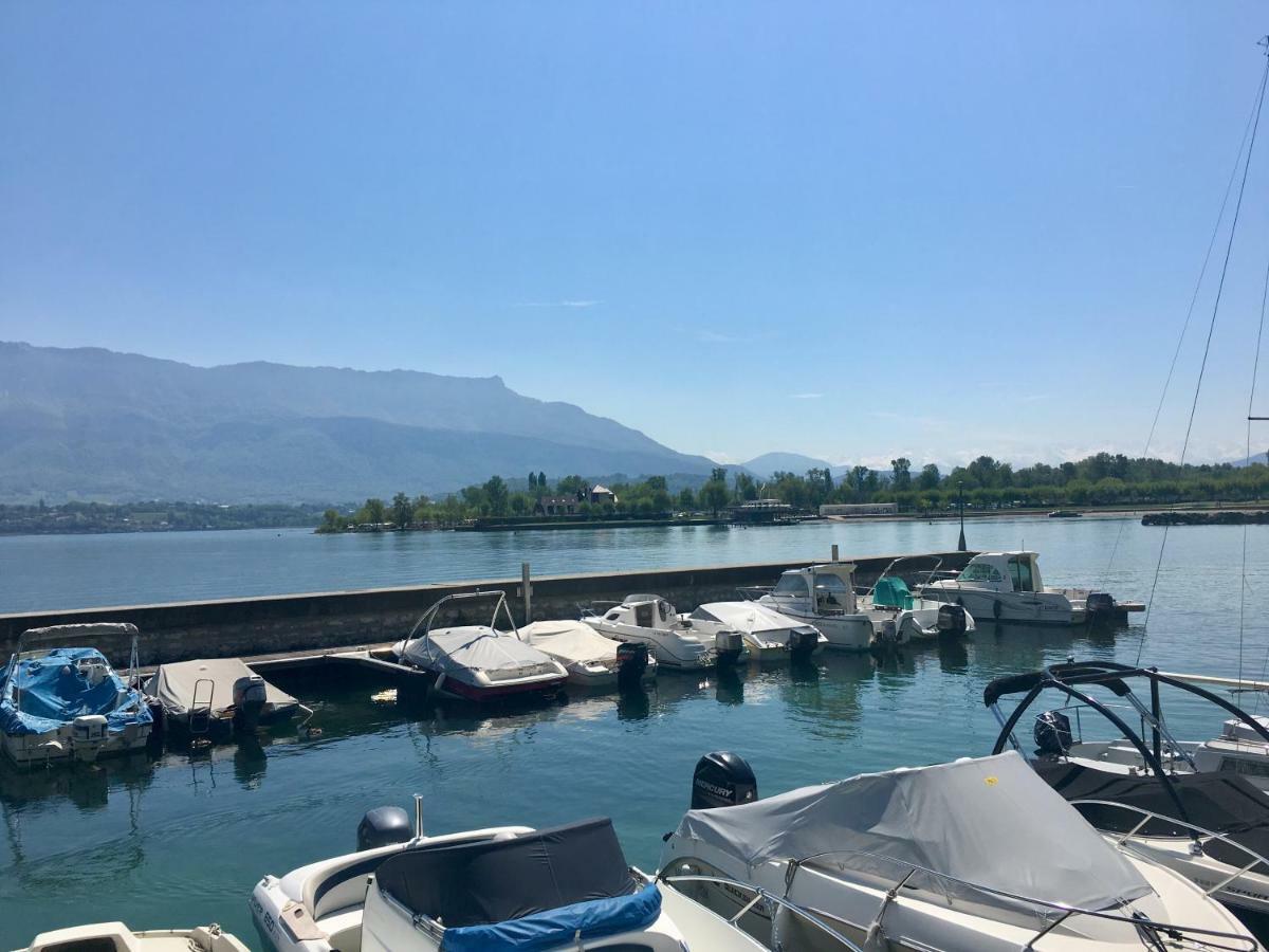 Echappee Belle Au Bord Du Lac เลอบูร์เฌ-ดู-ลัค ภายนอก รูปภาพ